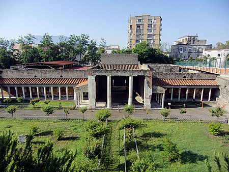 Oplontis