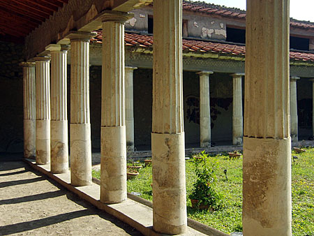 Oplontis
