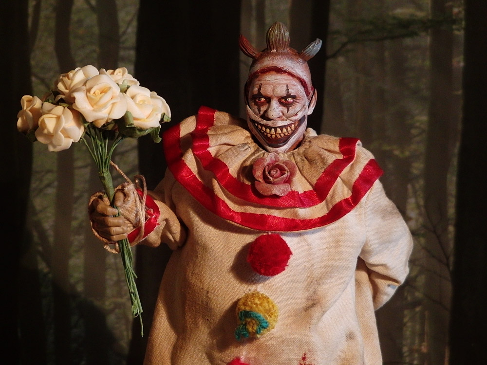 twisty the clown toy