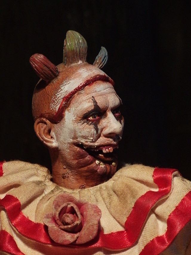 twisty the clown pop figure